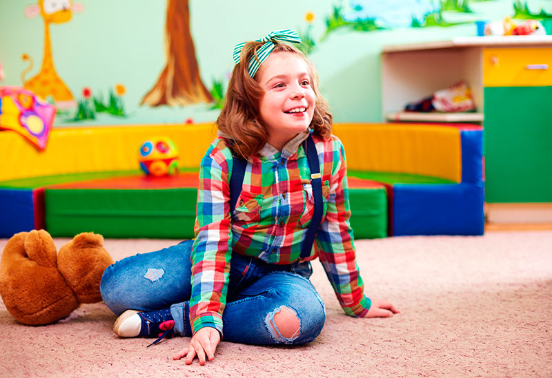 Foto niña con autismo
